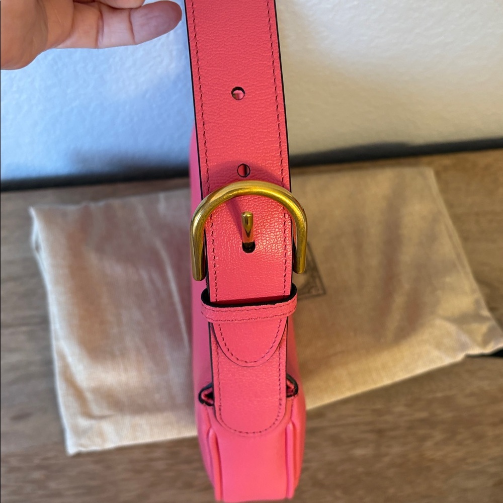 SOLD* The Gucci Aphrodite Small Grained-leather Shoulder Bag - Picture 7 of 14